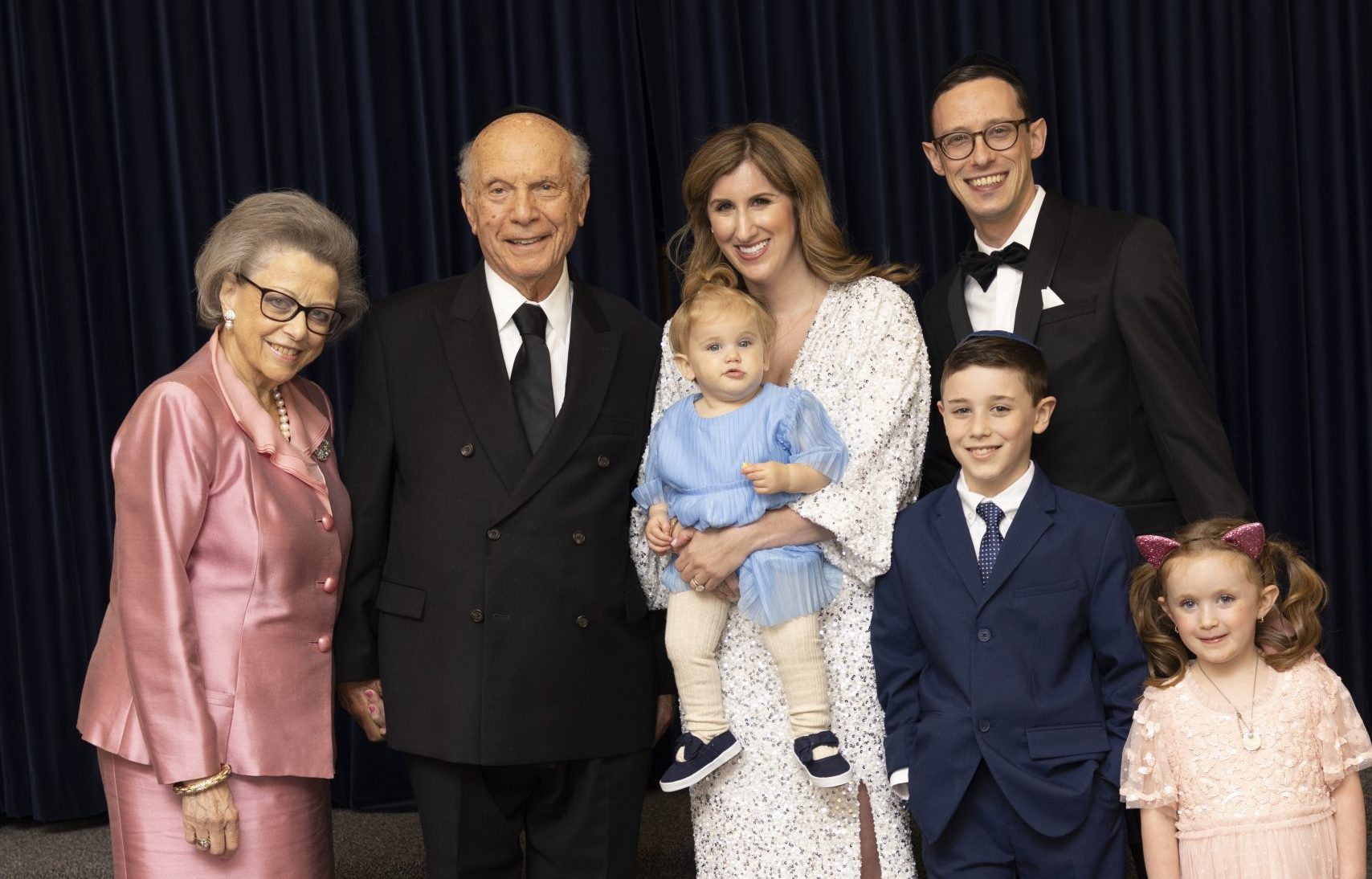 Elisabeth Schneier, Rabbi Arthur Schneier, Jessica Rein, Dr. Joshua Rein, and their children